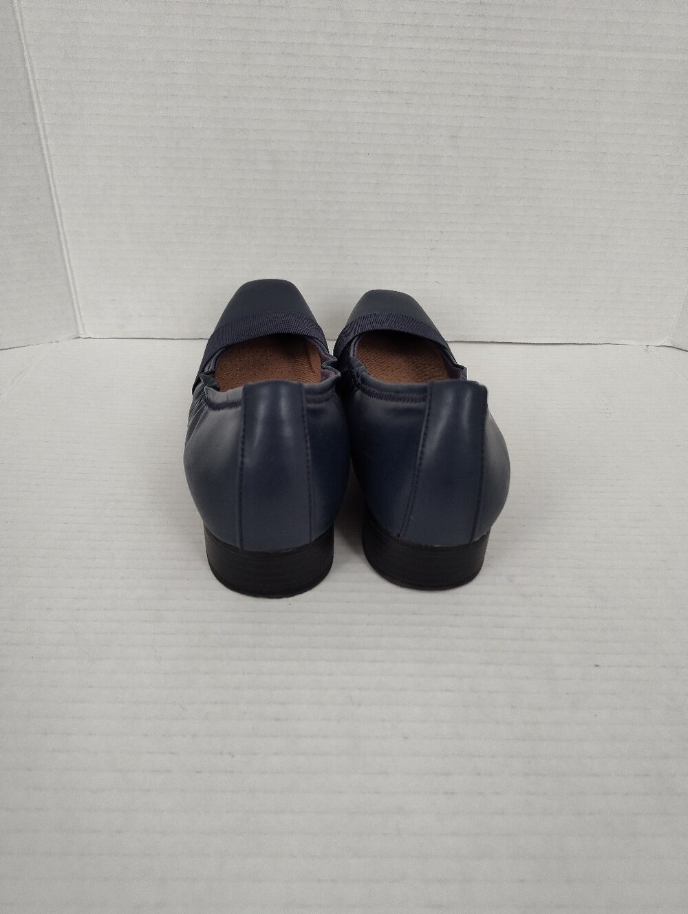 Clarks Tilmont Slip on Navy Blue Leather Loafers Size 10 Elastic Sides Shoes - Picture 5 of 6